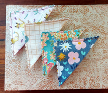 Load image into Gallery viewer, Mixed Pattern Corner Study Bookmarks - Set of 4