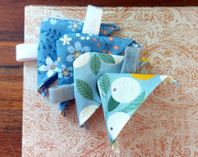 Load image into Gallery viewer, Blue Floral Corner Study Bookmarks - Set of 4