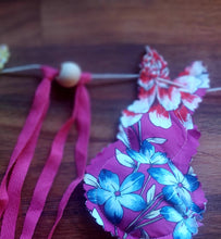 Load image into Gallery viewer, Hoppity: Bunny Garland; double sidedy