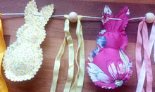 Load image into Gallery viewer, Hoppity: Bunny Garland; double sidedy
