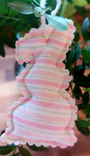 Load image into Gallery viewer, Decorative Fabric Bunny Ornaments