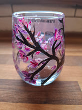 Load image into Gallery viewer, Blossom Stemless Wine Glass