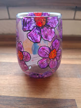 Load image into Gallery viewer, Purple Flower Stemless Wine Glass