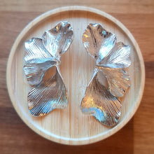 Load image into Gallery viewer, Lisa