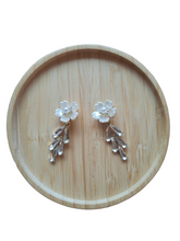 Load image into Gallery viewer, Doreen