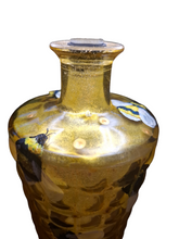 Load image into Gallery viewer, Bee Bottle Lamp