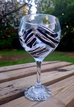Load image into Gallery viewer, Zebra inspired Gin glass
